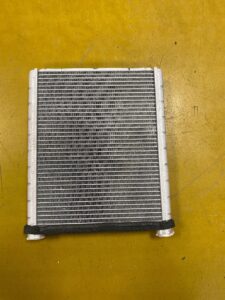 CHŁODNICA NAGRZEWNICY MERCEDES W246 INFINITI Q30