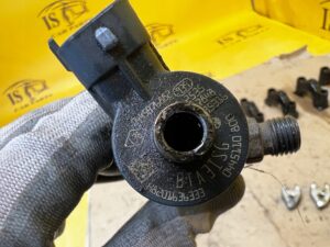 WTRYSK WTRYSKIWACZ RENAULT DACIA NISSAN MERCEDES 1.5 BLUE DCI