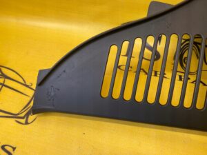 OSŁONA BOCZEK BAGAŻNIKA PRAWA PRAWY PORSCHE 987 CAYMAN