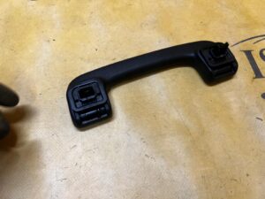 RĄCZKA UCHWYT PODSUFITKI PRZÓD PRAWY FORD EXPLORER VI MK6