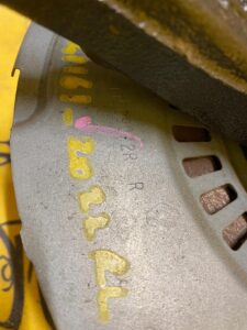 NOWA ZWROTNICA PIASTA LEWA RENAULT CLIO V 5