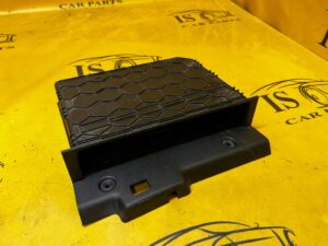 PÓŁKA SCHOWKA KIESZEŃ KSIĄŻKI FORD FIESTA MK8