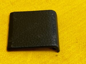 ZAŚLEPKA POSZYCIA SŁUPKA ŚRODKOWEGO B PRAWA NISSAN X-TRAIL T32