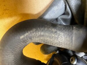 KOMPLET DODATKOWA POMPA PRZEWÓD RURA WĄŻ WODY MERCEDES GL X166 4.7 V8