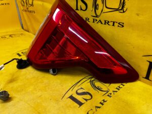 LAMPA W BŁOTNIK TYŁ TYLNA PRAWY PRAWA FORD EXPLORER MK6 USA