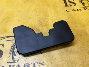 OSŁONA ZAŚLEPKA PLASTIK DACHU LEWA 4 DRZWI FORD BRONCO 21-