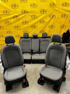 KOMPLET FOTELE PRZÓD KANAPA TYŁ FORD ESCAPE MK4 1.5 EB