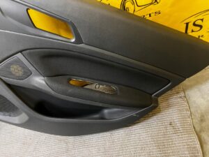 BOCZEK TAPICERKA DRZWI TYŁ PRAWY PRAWA PEUGEOT 308 II T9 HB EU