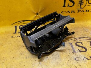 SCHOWEK POPIELNICZKA TUNELU DESKI KONSOLI AUDI A8 D4