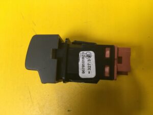 PRZYCISK WŁĄCZNIK AWARYJNYCH CITROE C4 PICASSO II