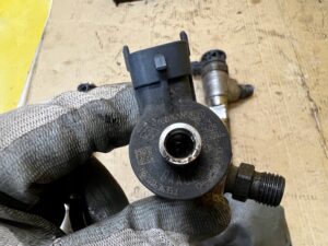 WTRYSK WTRYSKIWACZ RENAULT DACIA NISSAN MERCEDES 1.5 BLUE DCI