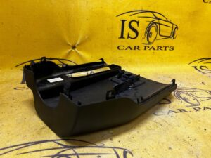 OSŁONA KOLUMNY KIEROWNICZEJ DOLNA FORD FIESTA MK8