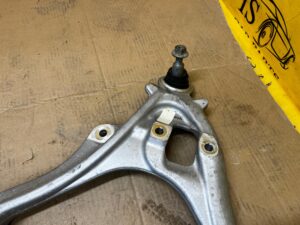 NOWY WAHACZ DOLNY PRZÓD PRAWY FORD BRONCO 21-