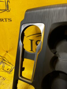 OSŁONA RAMKA TUNELU UCHWYT NA KUBKI CUPHOLDER FORD ESCAPE MK4