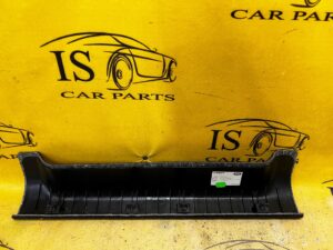 PRÓG TRZECIEGO RZĘDU OSŁONA OBUDOWA LISTWA LAND ROVER DISCOVERY SPORT L550