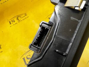 PANEL PRZEŁĄCZNIK TRAKCJI ZAWIESZENIA ŚWIATEŁ AWARYJNYCH FORD BRONCO 21-