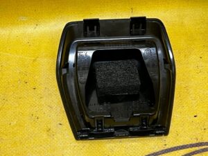 OSŁONA ZAŚLEPKA PASÓW PÓŁKI TYLNEJ BMW F22 F87