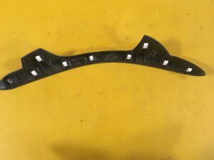 OSŁONA ZAŚLEPK LISTWA BOCZKA LEWY TYŁ INFINITI Q30