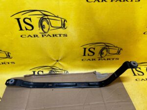 OBEJMA MOCOWANIE WSPORNIK BAKU PALIWA AUDI A8 D5