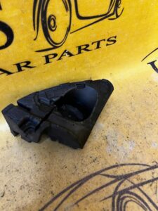 PIANKA WYGŁUSZKA WYGŁUSZENIE BMW F22