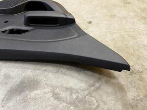 BOCZEK TAPICERKA DRZWI LEWY TYŁ DACIA SANDERO III 2023R