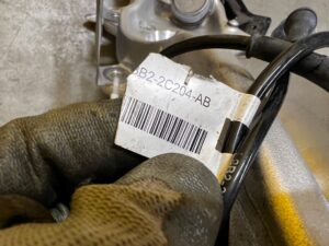 ZWROTNICA PIASTA CZUJNIK ABS PRZÓD PRAWY LAND ROVER DEFENDER II L663