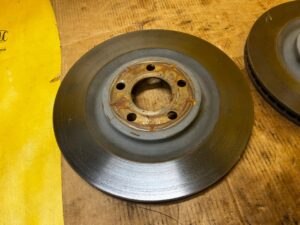 KOMPLET TARCZE HAMULCOWE TYŁ FORD EXPLORER VI MK6 3.0 V6 PHEV HYBRID