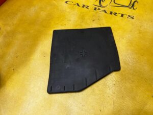 MATA GUMA WKŁADKA SCHOWKA KONSOLI ŚRODKOWEJ PODŁOKIETNIKA MERCEDES GL X166