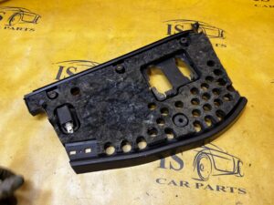 OSŁONA ZAŚLEPKA DOLNA DESKI KONSOLI PRAWA MERCEDES GLS X166 X166 BRĄZ