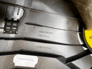 OSŁONA ZAŚLEPKA KONSOLI POD KIEROWNICĘ BEZPIECZNIKI RENAULT MEGANE IV