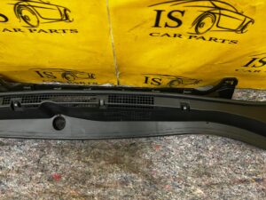 PODSZYBIE LISTWA SZYBY CZOŁOWEJ PRZEDNIEJ SUBARU FORESTER VI SL 25- EU