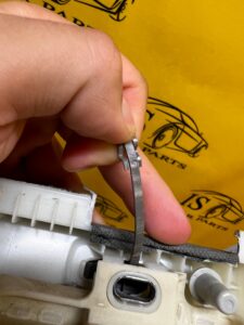 OSŁONA POSZYCIE SŁUPKA ŚRODKOWEGO B LEWA LEWE PORSCHE PANAMERA 970 I LIFT