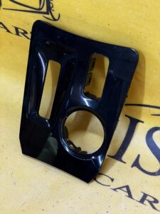 RAMKA OSŁONA WYBIERAKA PEUGEOT 508 I RXH HYBRID4