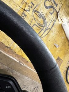 KIEROWNICA SKÓRA MULTIFUNKCJA MANETKI ŁOPATKI FORD MUSTANG VI USA