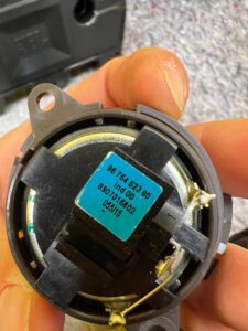 BOCZKI TYŁ GŁOŚNIKI WZMACNIACZ SUBWOOFER JBL CITROEN C4 GRAND PICASSO II