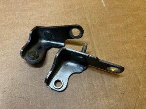 KOMPLET ZAWIASY DRZWI PRZÓD LEWY FORD FIESTA MK8