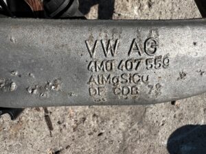 ZWROTNICA WAHACZE ZAWIESZENIE PRZÓD LEWY AUDI Q7 4M0 3.0 TDI