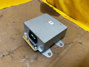 PRZETWORNICA KONWERTER MODUŁ NAPIĘCIA 230V FORD EXPLORER VI MK6