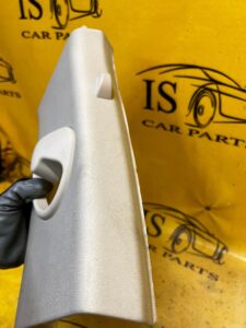 OSŁONA POSZYCIE SŁUPKA B PRAWA LR RANGE ROVER EVOQUE II L551