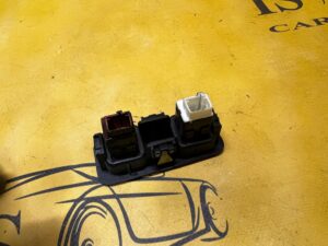 PANEL PRZEŁĄCZNIK OTWIERANIA KLAPY TYŁ BAGAŻNIKA PEUGEOT 5008 II