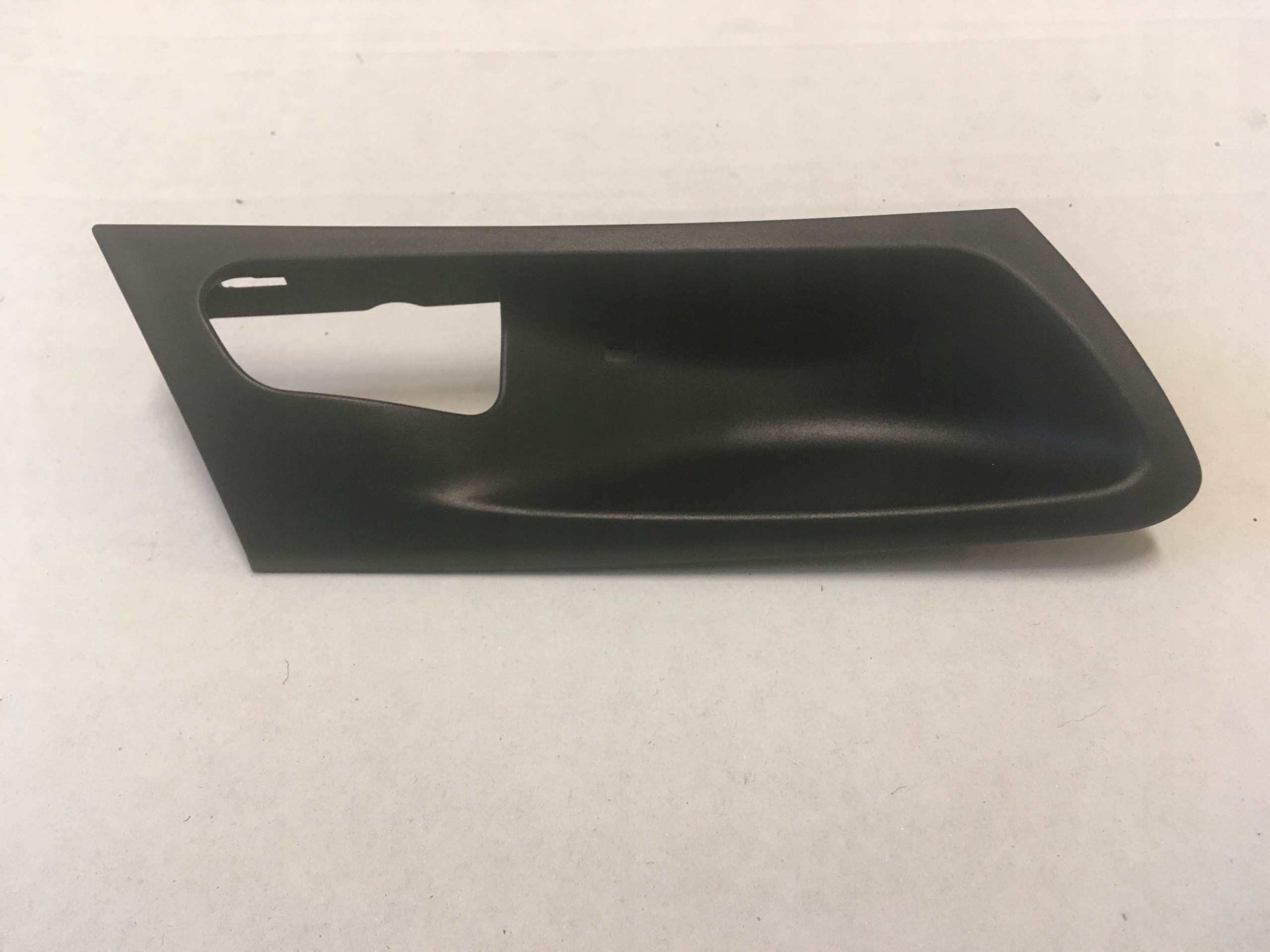 OSŁONA LEWA KLAMKI WEWNĘTRZNEJ BMW E71 X6 9177530