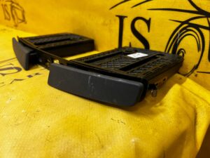 SCHOWEK UCHWYT NA KUBKI CUPHOLDER DESKI KONSOLI PEUGEOT 508 I