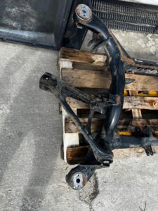 WÓZEK BELKA SANKI ZAWIESZENIE KOŁYSKA TYŁ PORSCHE CAYENNE II 7P5 GTS 4.8 V8