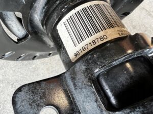 NOGA ZWROTNICA AMORTYZATOR PRZÓD LEWY PEUGEOT 3008 II 5008 II GRANDLAND X