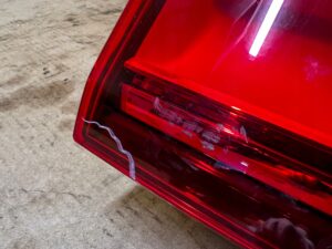 LAMPA W BŁOTNIK TYŁ TYLNA PRAWY PRAWA LED MERCEDES GLS X166 USA