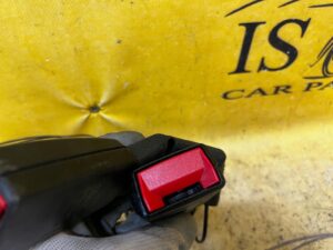 ZAPINKA PASA PASÓW BEZPIECZEŃSTWA TYŁ PEUGEOT 3008 I