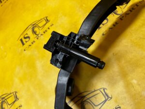 WSPORNIK ZDERZAKA SPRYSKIWACZ LAMPY PRZÓD LEWY SUBARU FORESTER VI SL 25-