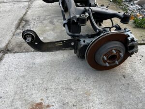 SANKI WÓZEK BELKA WAHACZE ZAWIESZENIE TYŁ FORD ESCAPE MK4 FWD 1.5 EB