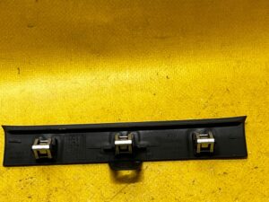 OSŁONA PLASTIK ZAŚLEPKA PRAWA AUDI A8 D5 4N