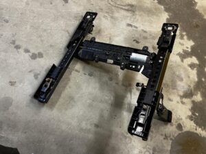 SZYNY ZAPINKA KLAMRA PASA BEZPIECZEŃSTWA FOTELA PRZÓD PRAWY FORD FUSION USA